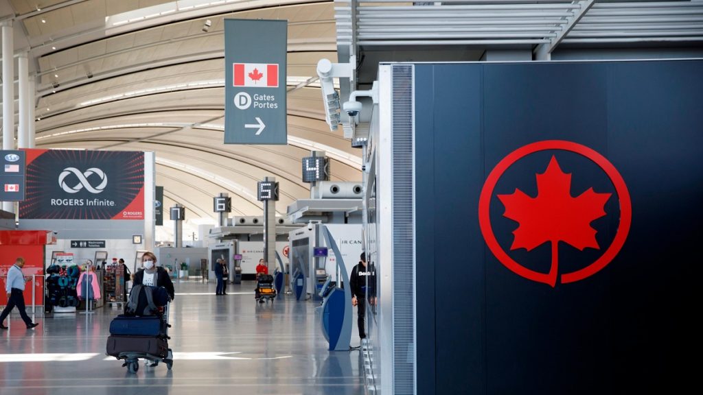 canada travel quarantine rules international tourism