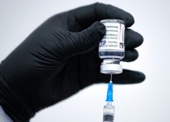 دریافت‌کنندگان واکسن آسترازنکا در آنتاریو برای نوبت دوم می‌توانند فایزر یا مدرنا بزنند