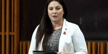 یکی از اعضای تاثیرگذار حزب سبز کانادا به حزب لیبرال پیوست