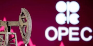 اوپک پلاس برنامه افزایش تولید تدریجی نفت را ادامه خواهد داد