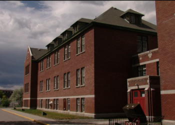 گزارش یافته‌ها درباره گورهای ناشناس در کملوپس منتشر شد