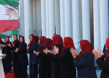 نخست‌وزیر سابق کانادا در اجلاس مجاهدین خلق حضور می‌یابد