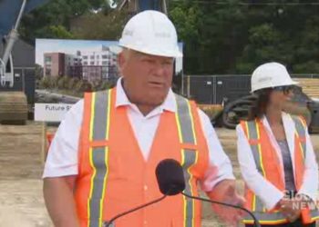 آنتاریو واکسیناسیون کارکنان بخش درمان را اجباری نمی‌کند