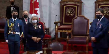 “مری سیمون” به‌عنوان نخستین فرماندار کل بومی کانادا سوگند یاد کرد