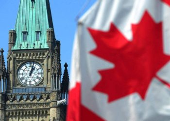 در احترام به بومیان جان‌باخته؛ پرچم‌های کانادا همچنان نیمه افراشته باقی می‌ماند