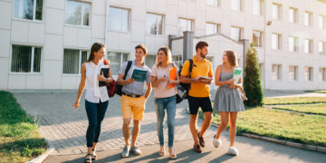 دانشگاه اتاوا واکسیناسیون دانشجویان ساکن خوابگاه‌ها را اجباری کرد