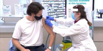 نخست‌وزیر کانادا: سپتامبر امسال برنامه واکسیناسیون کامل می‌شود