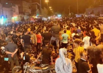 کشته‌شدن معترضان در جریان اعتراض به بحران بی‌آبی در خوزستان