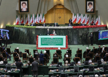 هشتمین رییس‌جمهور ایران سوگند یاد کرد