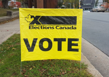 میزان کاناداییهای مخالف برگزاری انتخابات زودهنگام افزایش یافت 1 میزان کاناداییهای مخالف برگزاری انتخابات زودهنگام افزایش یافت