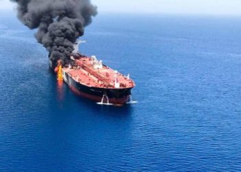 لندن پس از حمله به نفتکش اسراییلی سفیر تهران را احضار کرد