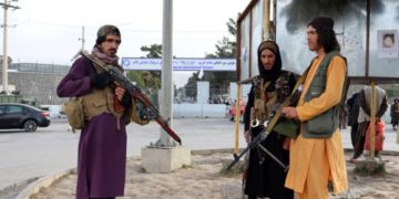 طالبان کنترل فرودگاه کابل را در دست گرفت