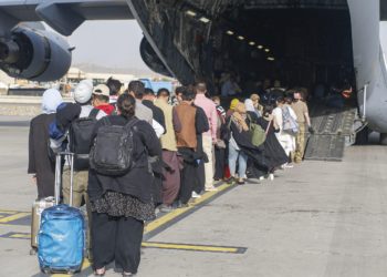 ترودو: خارج کردن تمامی پناهجویان افغانستانی ناممکن است 8 ترودو: خارج کردن تمامی پناهجویان افغانستانی ناممکن است