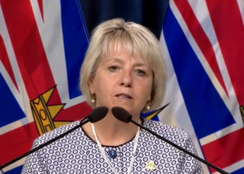 هشدار به ساکنان بریتیش کلمبیا؛ ارایه گواهی واکسیناسیون اجباری میشود 6 هشدار به ساکنان بریتیش کلمبیا؛ ارایه گواهی واکسیناسیون اجباری میشود