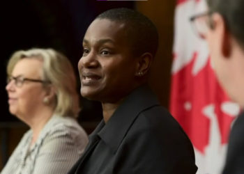 دو مقام ارشد حزب سبز قصد جدایی دارند 7 دو مقام ارشد حزب سبز قصد جدایی دارند