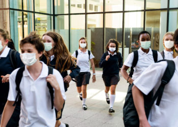 قوانین جداگانه‌ای برای دانش‌آموزان واکسینه‌نشده در آنتاریو تعیین نمی‌شود