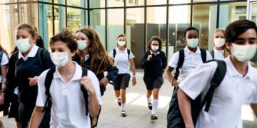 قوانین جداگانه‌ای برای دانش‌آموزان واکسینه‌نشده در آنتاریو تعیین نمی‌شود