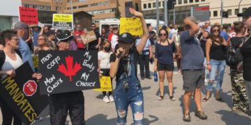 دولت کبک: گردهمایی اعتراضی در برابر مراکز درمانی و آموزشی غیرقانونی است