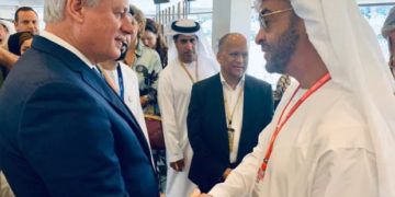 تلاش نخست‌وزیر سابق کانادا برای فروش نرم‌افزار ضد حقوق بشری به امارات