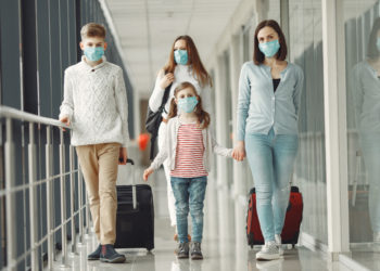 قوانین واکسیناسیون مسافران هوایی به ایالات متحده برخی کانادایی‌ها را نگران کرده است