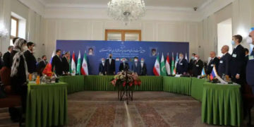 مقام‌های ارشد کشورهای همسایه افغانستان در تهران گردهم آمدند