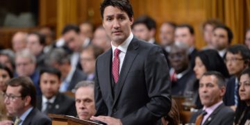 دولت جدید لیبرال درگیر دو اَبَر چالش؛ نرخ بهره بانکی و رکود صنایع