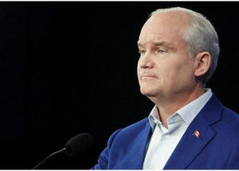 عضویت هماهنگ‌کننده تحقیق درباره رهبر محافظه‌کاران تعلیق شد!