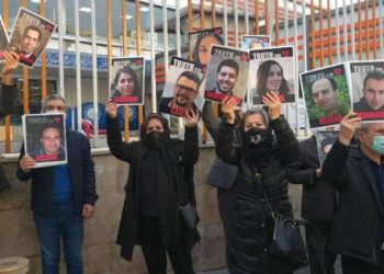 تنش در دومین جلسه دادگاه رسیدگی به فاجعه هواپیمای اوکراینی؛ خانواده‌ها به‌عنوان “قتل غیرعمد” واکنش نشان دادند