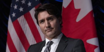 ترودو: درباره مالیات خودروهای برقی و خط لوله اِن‌بریج با بایدن صحبت کردم