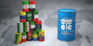 اوپک از دسامبر امسال تولید نفت را افزایش می‌دهد