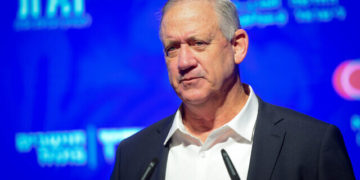 خدمتکار منزل وزیر دفاع اسراییل به جاسوسی متهم شد