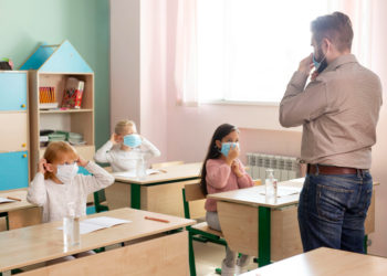 دانش‌آموزان آنتاریو با کیت‌ شناسایی کرونا به تعطیلات زمستانی می‌روند