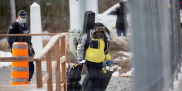 دولت کانادا به سیاست بازگرداندن پناه‌جویان در گذرگاه‌های مرزی پایان می‌دهد