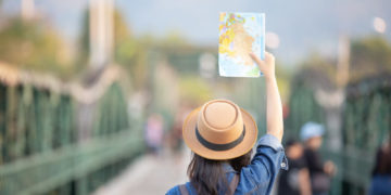 دولت آنتاریو برای مسافرت درون استانی تخفیف مالیاتی می‌دهد