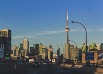 بازار مسکن کانادا درگیرِ یک چالش جدی؛ انبوه “خانه‌های خالی”