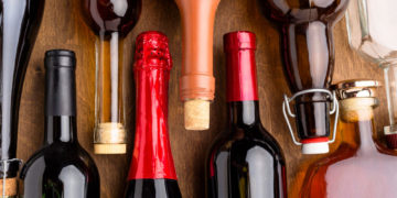 در دوران همه‌گیری کانادایی‌ها دو و نیم میلیارد دلار نوشیدنی الکلی و ماری‌جوانا خریده‌اند