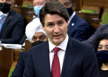 نخست‌وزیر کانادا: برای مقابله با تغییر اقلیم باید سرمایه‌گذاری کنیم