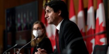 دولت جدید لیبرال‌ها نخستین رای اعتماد خود را از پارلمان کانادا گرفت