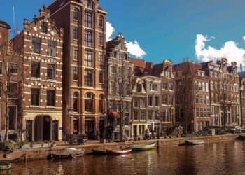 هلند وارد شهربندان شد؛ کشورهای اروپایی شرایط را بررسی می‌کنند