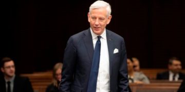 سفیر کانادا در چین در اعتراض به سیاست ایالات‌متحده از سمت خود کناره‌گیری می‌کند