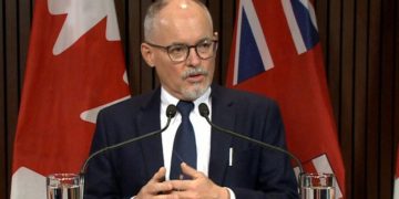 خبر مهم برای ساکنان آنتاریو؛ افراد ۱۸سال به بالا ژانویه می‌توانند دُز یادآوری تزریق کنند