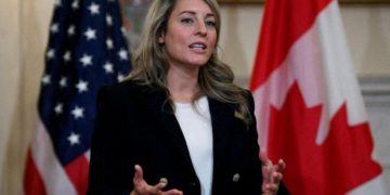 توصیه جدی دولت فدرال به کانادایی‌ها: از سفر غیرضروری به اوکراین خودداری کنید!