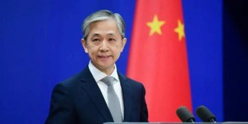 سخنگوی وزارت امور خارجی چین: ترور قاسم سلیمانی یکی از جنایت‌های جنگی آمریکا بود