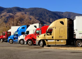 احتمال افزایش قیمت موادغذایی در پی اجباری شدن واکسیناسیون رانندگان فرامرزی کاناداش