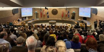 هیات مدیره کنگره ایرانیان کانادا؛ خیلی دور، خیلی نزدیک