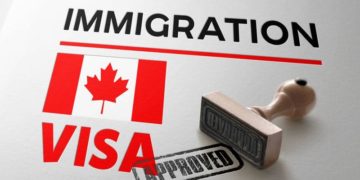 برخی از مهاجران کانادا زمانی زیادی در انتظار فرآیند دریافت شهروندی‌ هستند