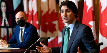 ترودو: کانادایی‌های از افراد واکسینه نشده خشمگین هستند