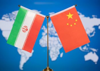 کلید‌واژه‌‌های «غارت» و «ایران‌فروشی» دستاویز رسانه‌ها برای بستن تنها منفذ تنفس اقتصادی مردم