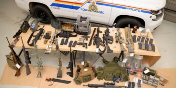 سلاح معترضان در گذرگاه مرزی کوتس توسط پلیس توقیف شد