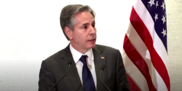 وزیر امور خارجه ایالات‌متحده: هر لحظه ممکن است روسیه به اوکراین حمله کند